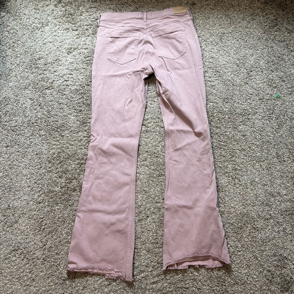 Abercrombie Kids Pink High Rise Flare Jeans Raw Hem Size 17/18 Light Mauve Rose - Picture 2 of 3